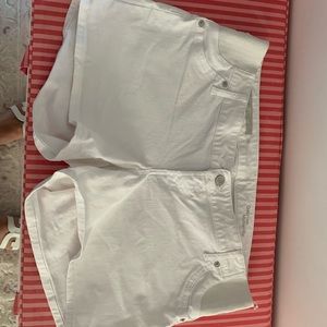 GAP Maternity White Denim Shorts!